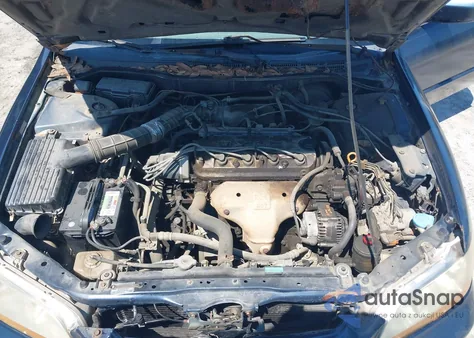 1999 Honda Accord Ex из США, поврежденный, VIN 1HGCG5655XA087909